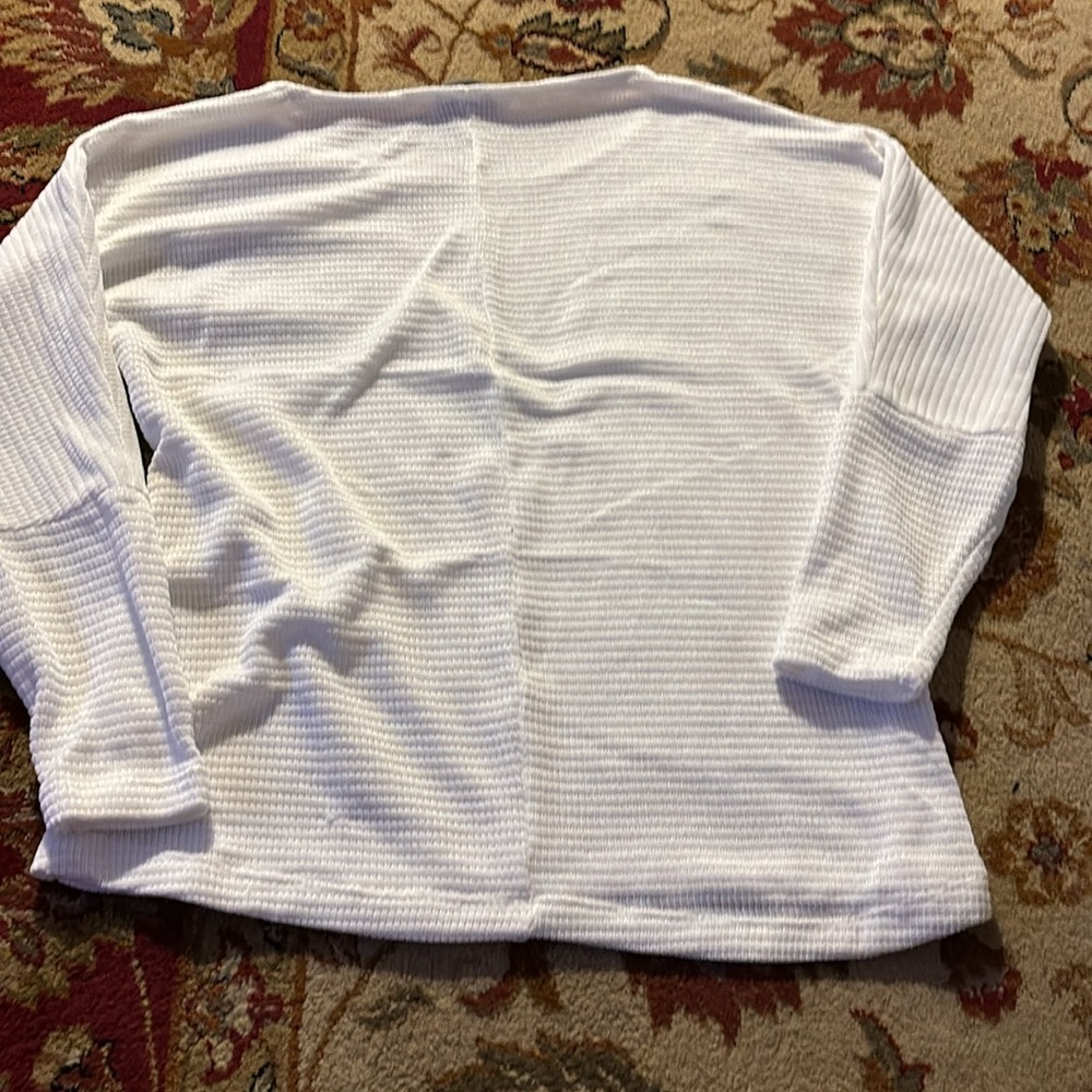 Cheanault white waffle like texture soft short size small